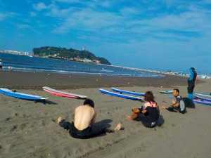 さあ〜今日もサーフィンだ！！いい天気で気持ちですね。